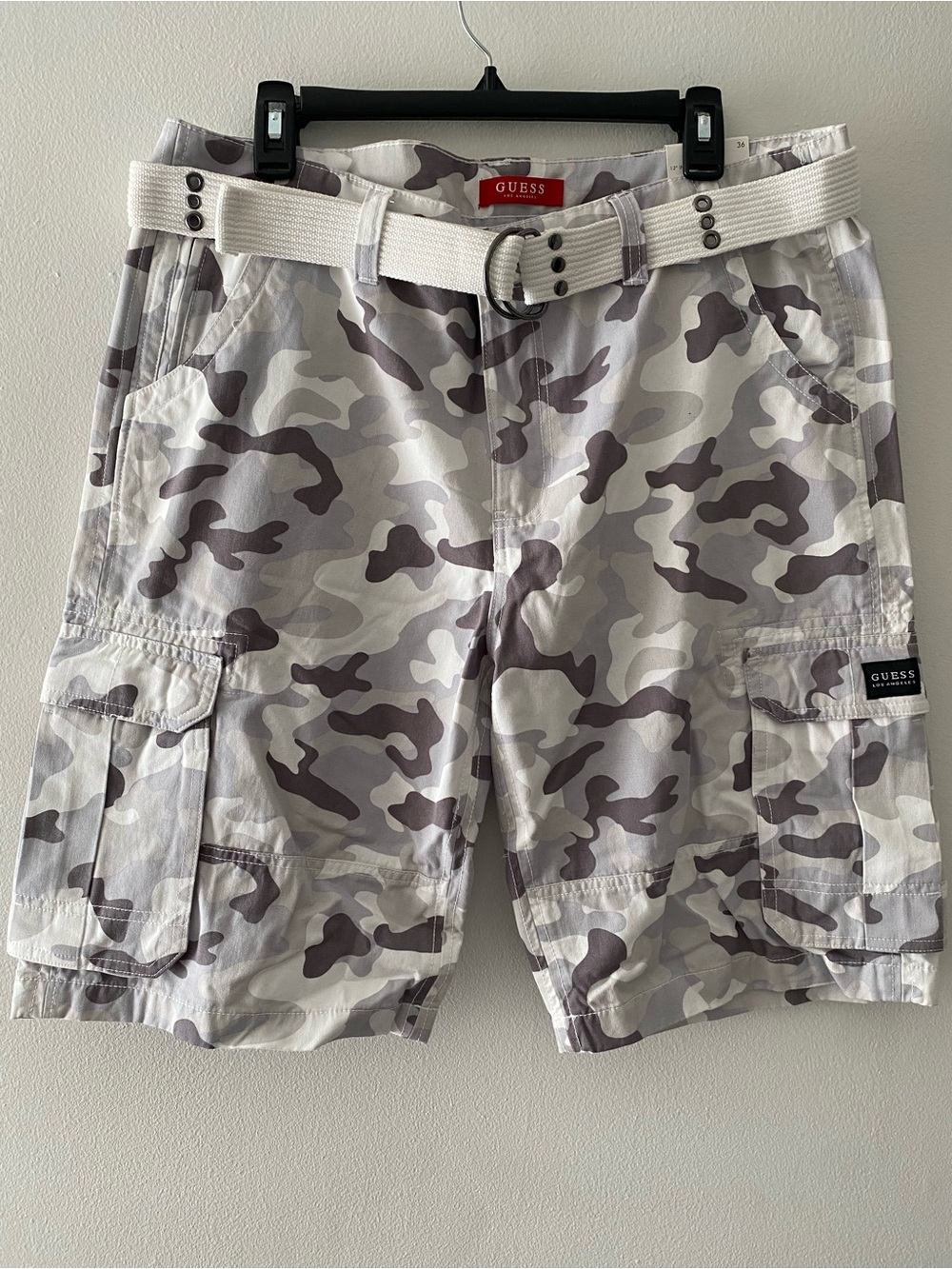 GUESS Men’s Cargo Shorts Size 36 Camo Stretch Belted 12" Inseam Pockets Cotton